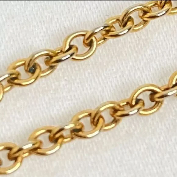 Avon Pendant Necklace Onyx Cabochon Encircled Pearlesque Beads Gold Tone Chain - Picture 9 of 14